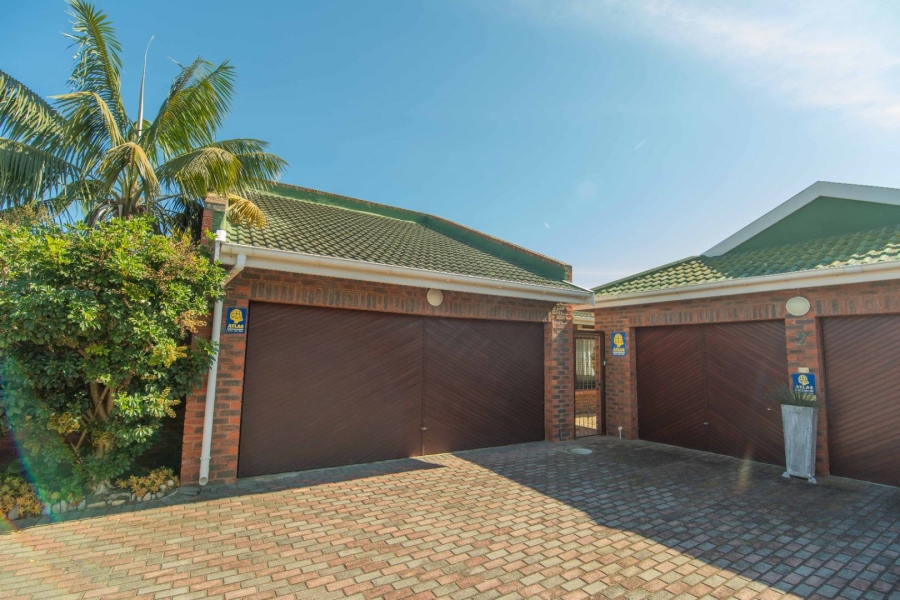 3 Bedroom Property for Sale in Summerstrand Eastern Cape